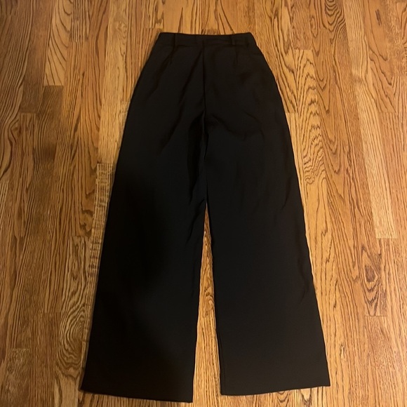Princess Polly Woman’s Black Trouser Pants Size 2 - Picture 4 of 6